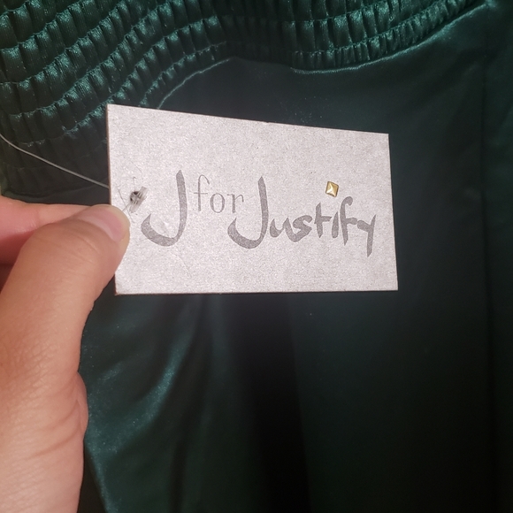 Dress 👗 - Picture 4 of 4